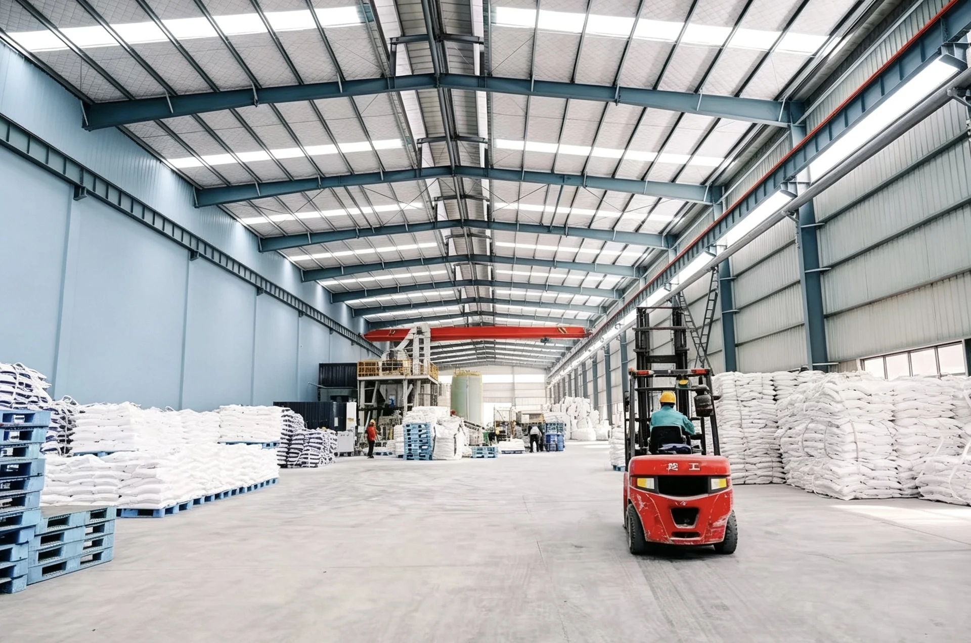 诺辰化学品仓库实景 / Chemical stock in the warehouse